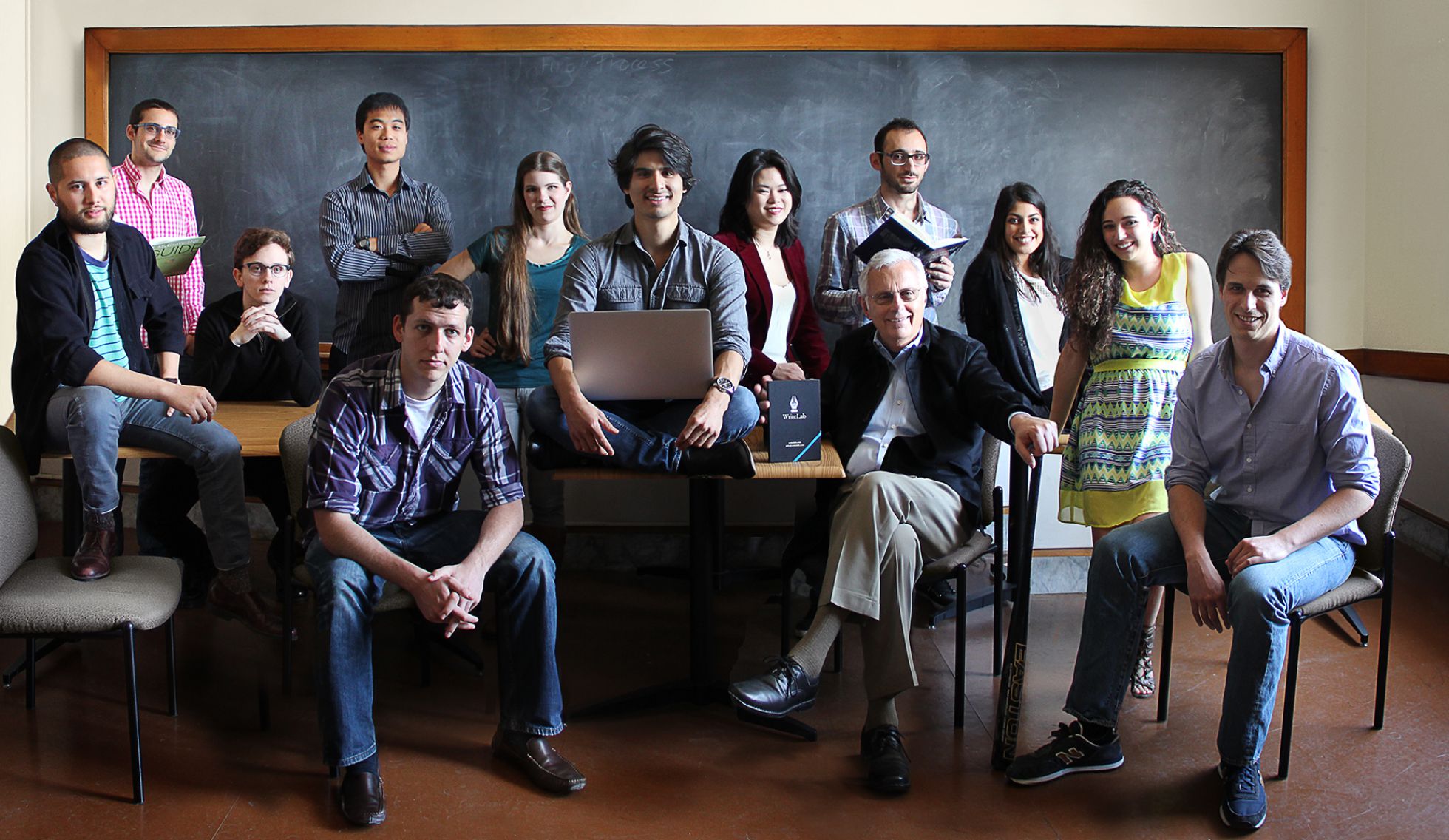 Matthew Ramírez y su equipo de Write Lab. Matthew Ramírez y su equipo de Write Lab.