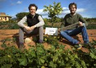Padrinos para los naranjos del abuelo