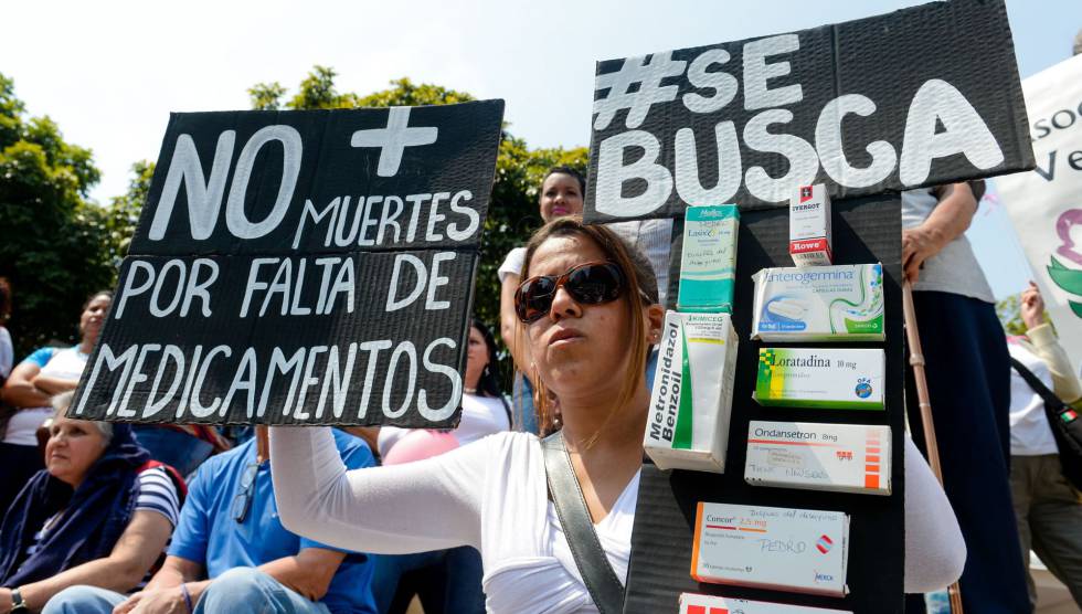 Una protesta contra por la falta de medicamentos el pasado marzo en Caracas.