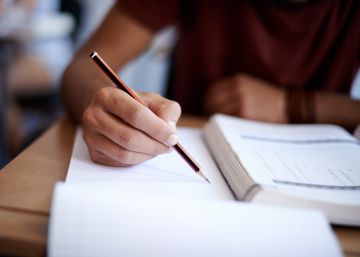 El peligro de procrastinar antes de los exámenes finales