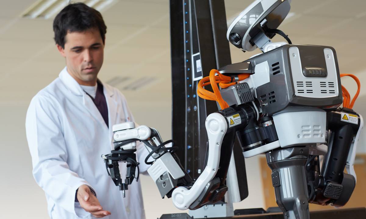 Robot el Parque Tecnológico de Miramón.