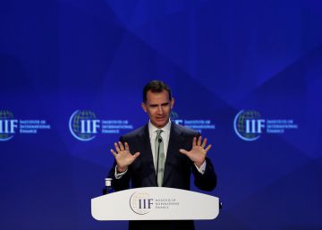 Felipe VI en las jornadas del Instituto de Finanzas Internacionales (IIF) en Madrid, el 24 de mayo de 2016.