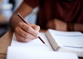 “Para aprender inglés hay que pensar en español”