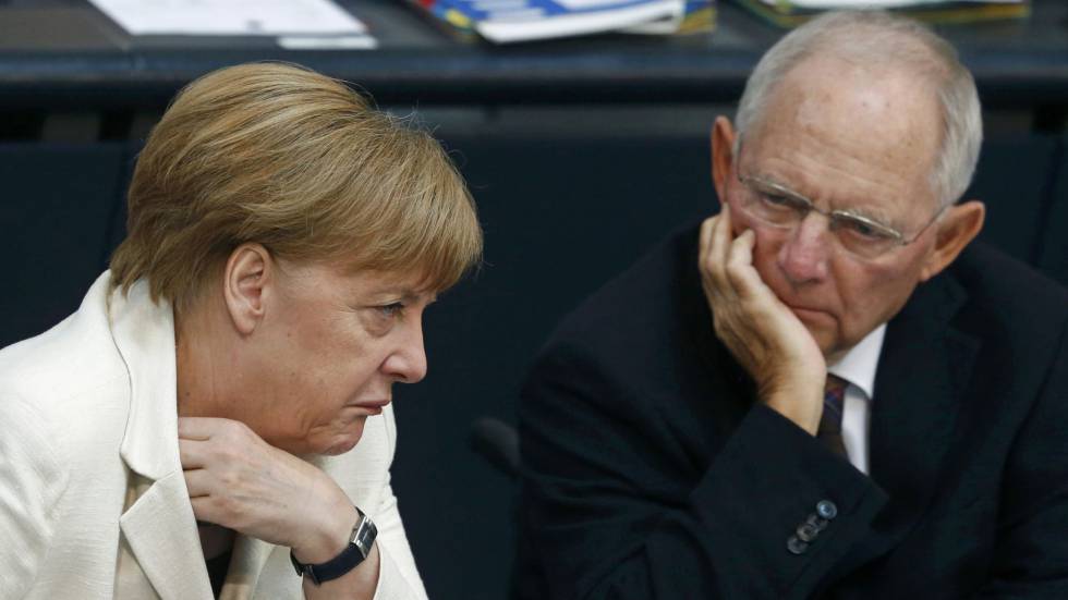 Merkel y su ministro de Finanzas, Wolfgang Schauble.
