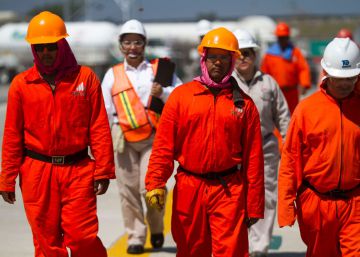 Pemex recurre a la deuda para evitar su asfixia