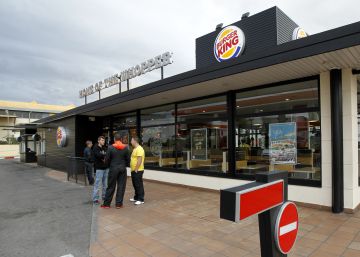 Repsol cede a Burger King la gestión de los restaurantes en las gasolineras