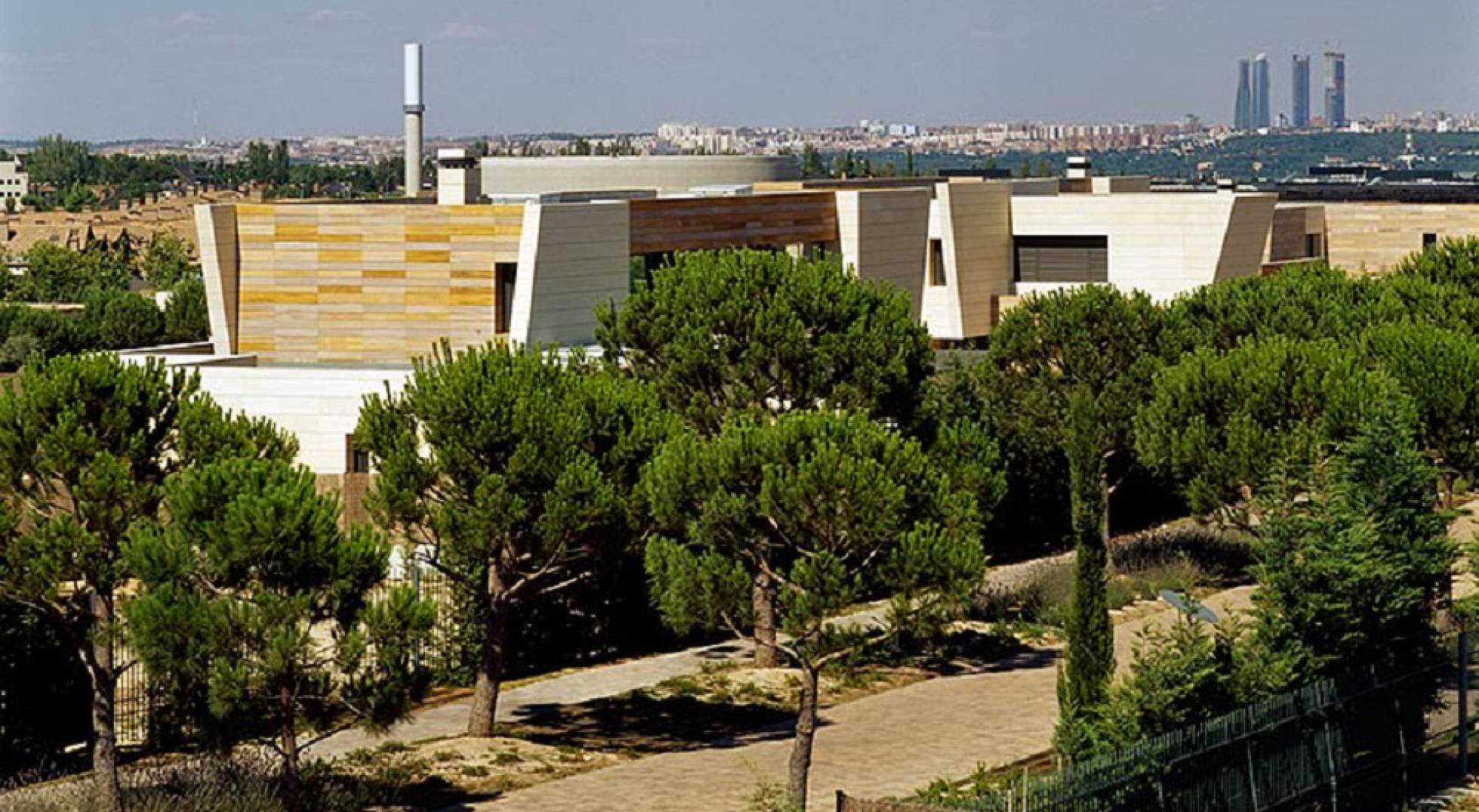 ¿Cuánto cuesta vivir de alquiler en la calle más cara de España? 38.950 euros al mes