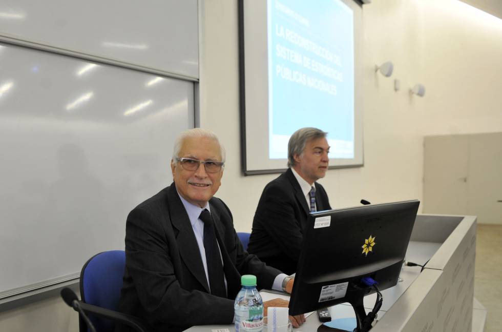 Jorge Todesca, sonriente, en la conferencia que brindó este martes.