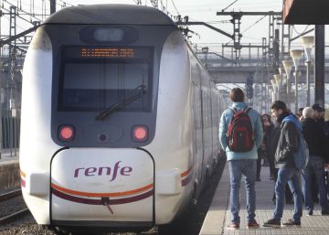 Renfe deja atrás las pérdidas y gana 15 millones entre enero y agosto Renfe deja atrás las pérdidas y gana 15 millones entre enero y agosto