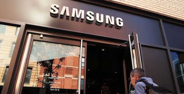 Tienda de Samsung en Manhattan, en Nueva York. Tienda de Samsung en Manhattan, en Nueva York.
