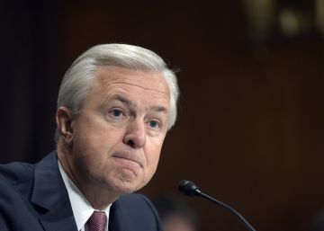 El consejero delegado de Wells Fargo dimite por las cuentas falsas