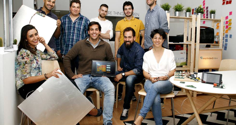 La start-up española Exploded View ha desarrollado una baldosa con la que se puede ajustar la temperatura. La start-up española Exploded View ha desarrollado una baldosa con la que se puede ajustar la temperatura.