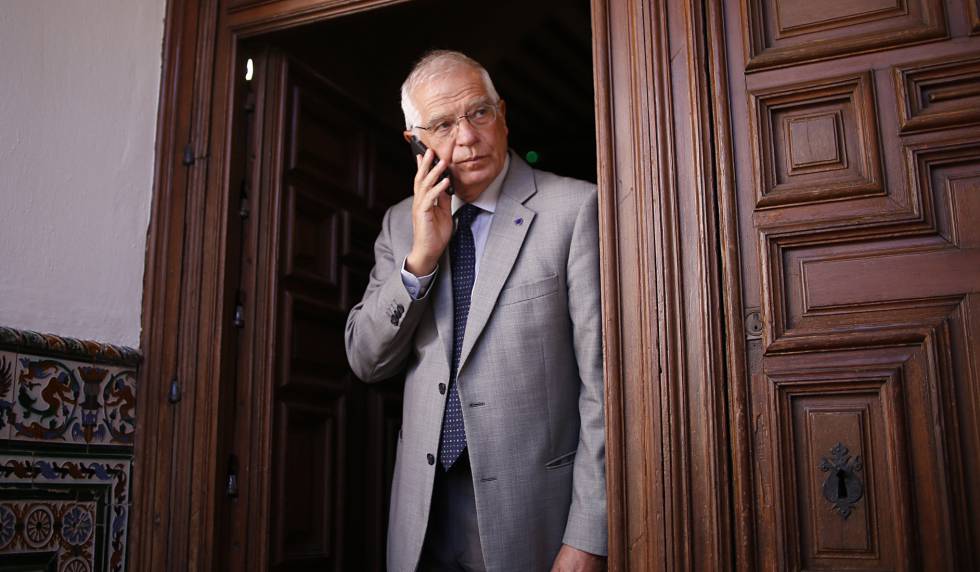 Josep Borrell, en una visita este lunes a Sevilla.rn