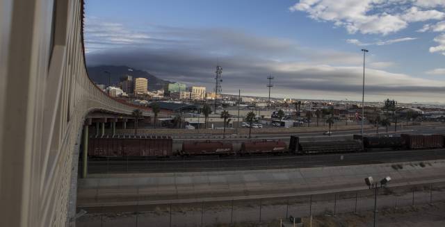 Trenes de carga en la frontera de El Paso (Texas). 