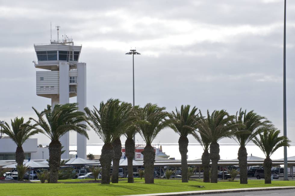 Imagen exterior del aeropuerto de Lanzarote.