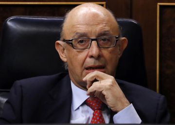 El Gobierno encarrila el déficit público tras subir el impuesto de sociedades