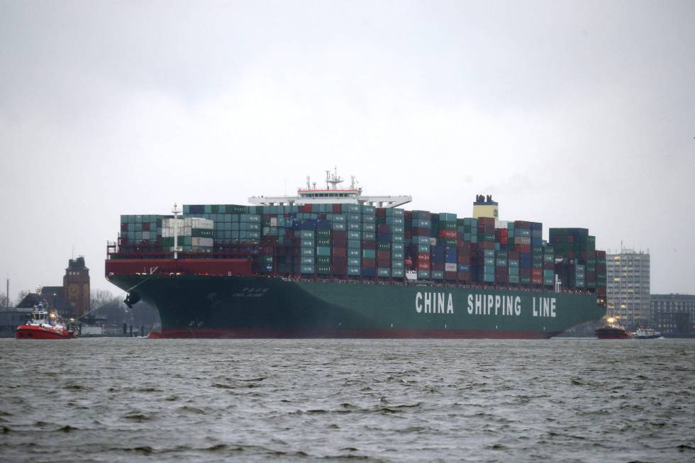 Un barco de mercancías de la compañía China Shipping Group