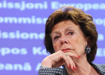 Bruselas perdona a una excomisaria que ocultó su cargo en una empresa opaca