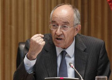 La supervisión del Banco de España alteró normas al estallar la crisis La supervisión del Banco de España alteró normas al estallar la crisis