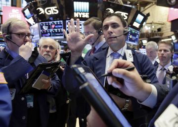 Wall Street aplaude el primer discurso de Donald Trump en el Congreso Wall Street aplaude el primer discurso de Donald Trump en el Congreso