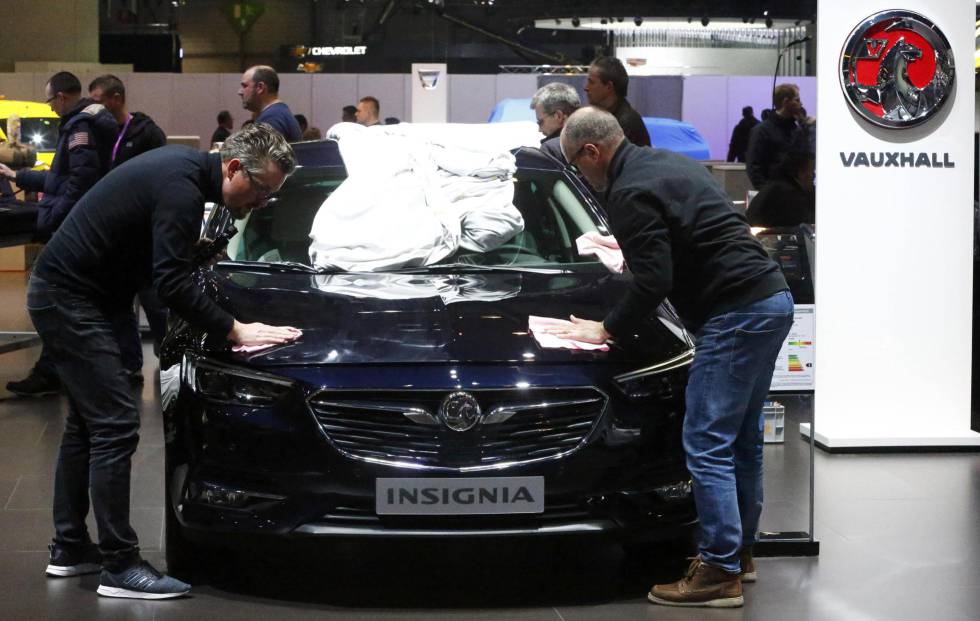 Nuevo Opel Insignia, durante la Feria International del Motor, en Ginebra (Suiza).