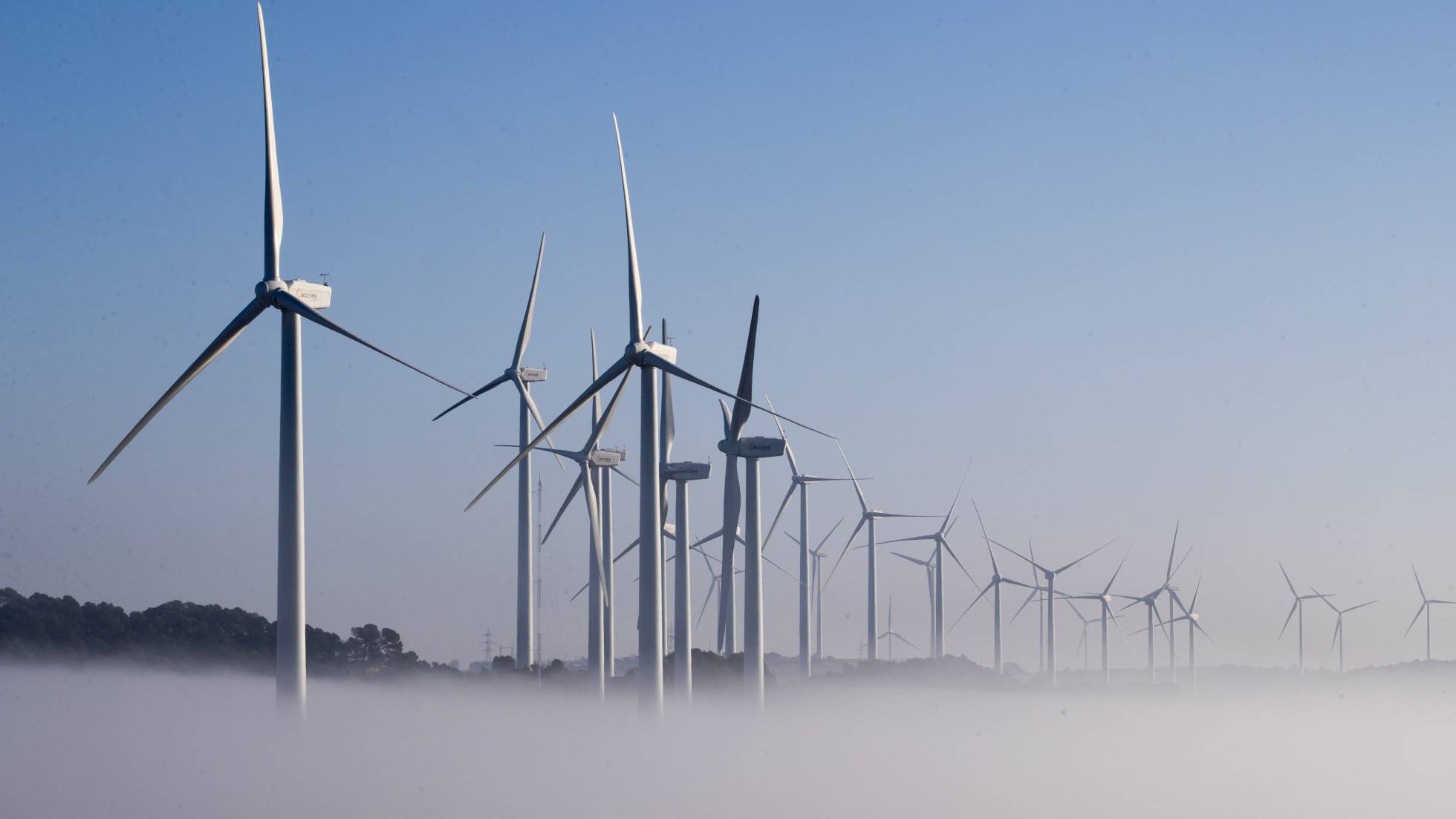 Parque eólico en la Serra del Tallat (Lleida).
