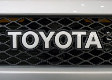 Toyota revisará tres millones de vehículos más por sus airbags defectuosos Toyota revisará tres millones de vehículos más por sus airbags defectuosos