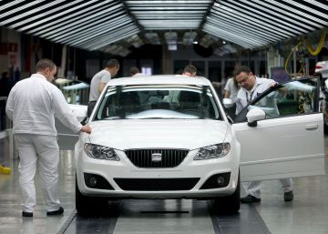 La venta de coches crece un 13% en agosto impulsada por las empresas La venta de coches crece un 13% en agosto impulsada por las empresas