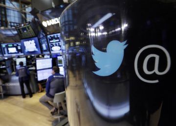 Símbolo de Twitter en el parqué de Wall Street