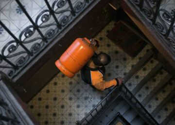 La bombona de butano vuelve a subir casi un 5% hasta los 14,18 euros La bombona de butano vuelve a subir casi un 5% hasta los 14,18 euros
