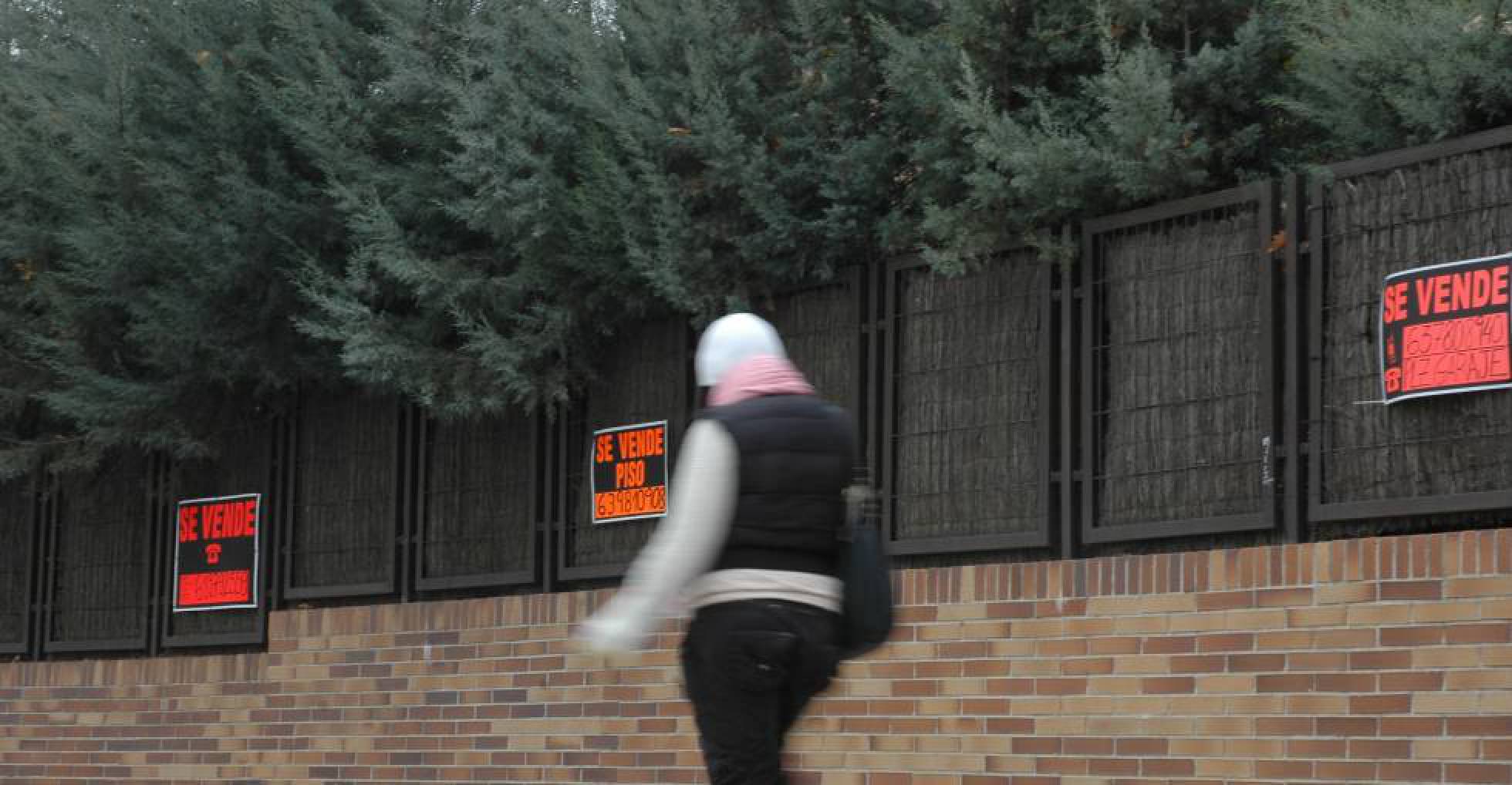 La vivienda cuesta ya lo mismo que en 2004, aunque se cierran la mitad de compraventas