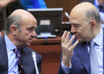 Bruselas advierte a España de que seguirá tutelada por su elevada deuda pública Bruselas advierte a España de que seguirá tutelada por su elevada deuda pública