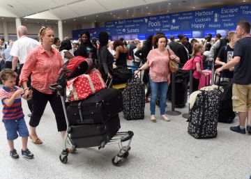 British Airways solo restablece parte de sus vuelos tras la caída informática British Airways solo restablece parte de sus vuelos tras la caída informática