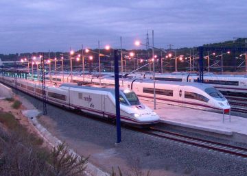 Renfe y Adif se retiran de la patronal ferroviaria tras un escándalo de revelación de sueldos de los directivos Renfe y Adif se retiran de la patronal ferroviaria tras un escándalo de revelación de sueldos de los directivos