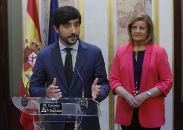 Los autónomos podrán cambiar su base de cotización cuatro veces al año Los autónomos podrán cambiar su base de cotización cuatro veces al año