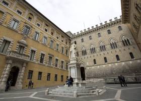 Italia destinará hasta 17.000 millones de euros para rescatar dos bancos