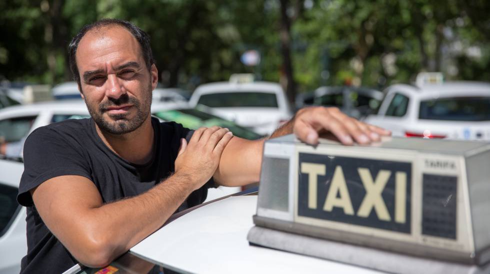 Vida de taxista contra vida de chófer: la lucha fratricida en el transporte