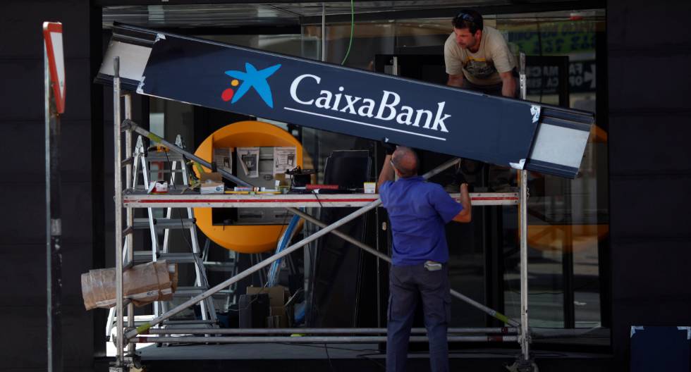 Una oficina bancaria de CaixaBank.