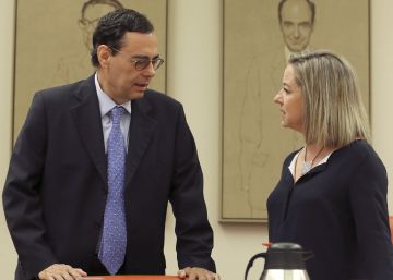 Caruana dice que no pudo pinchar
la burbuja desde el Banco de España Caruana dice que no pudo pinchar
la burbuja desde el Banco de España