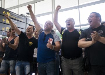 El comité de huelga de los trabajadores de El Prat recurrirá el laudo al considerarlo “ilegal” El comité de huelga de los trabajadores de El Prat recurrirá el laudo al considerarlo “ilegal”