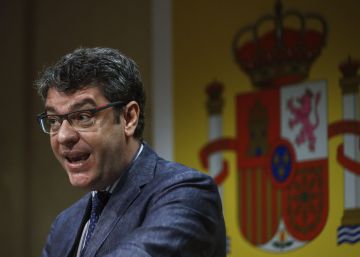 Bruselas presiona para que Energía ceda las tarifas eléctricas a la CNMC Bruselas presiona para que Energía ceda las tarifas eléctricas a la CNMC