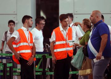 Sindicatos y Aena se reúnen por la huelga de aeropuertos Sindicatos y Aena se reúnen por la huelga de aeropuertos