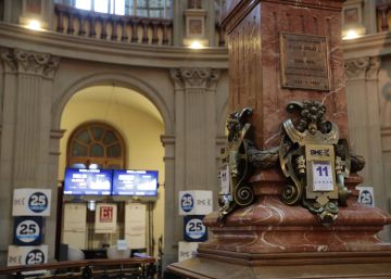 Los extranjeros ya controlan el 43,1% de las acciones de la Bolsa española Los extranjeros ya controlan el 43,1% de las acciones de la Bolsa española