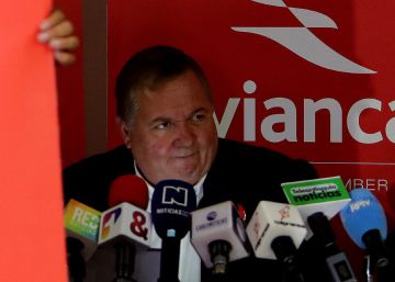 Avianca amenaza con despidos en la huelga de pilotos en Colombia