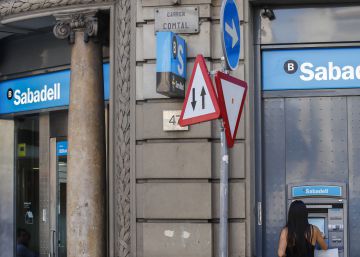 La CNMV multa a Credit Suisse, Banco Sabadell, Julius Baer y otras tres entidades