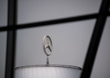 Mercedes Benz llama a revisión a más de un millón de coches por peligro de explosión de su airbag Mercedes Benz llama a revisión a más de un millón de coches por peligro de explosión de su airbag