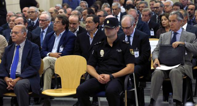 Sala de la Audiencia Nacional con los condenados por las tarjetas opacas de Caja Madrid y Bankia.