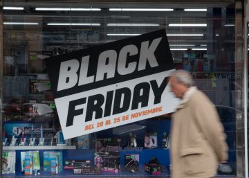 El comercio inicia la campaña de Navidad con unas rebajas agresivas