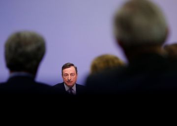Draghi lanza un ataque velado a EE UU por la debilidad del dólar