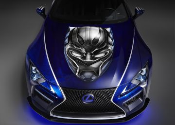 Lexus pide auxilio a un superhéroe